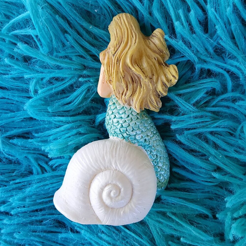 Mermaid with Pearl for Miniature Garden, Fairy Garden - Picture 4 of 8